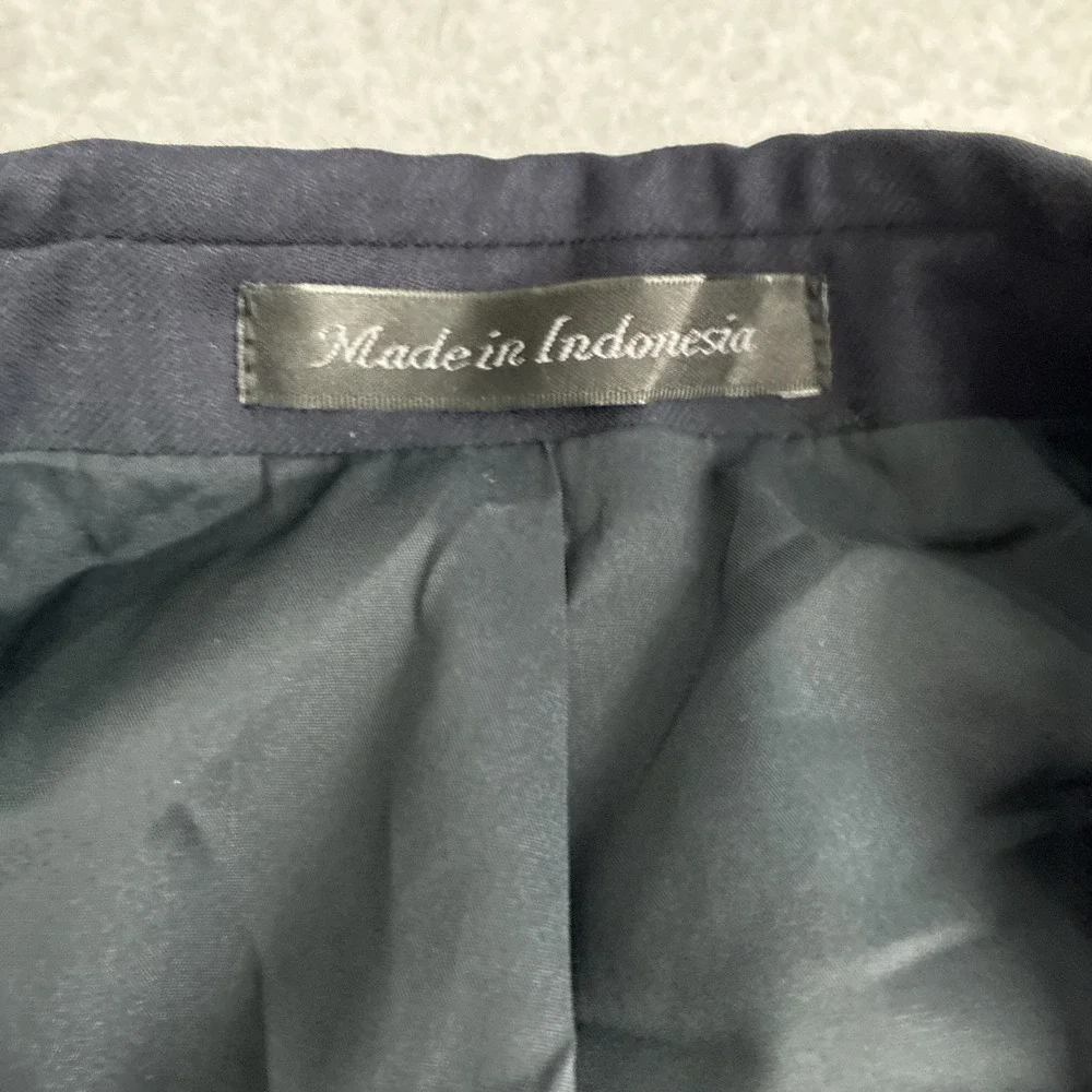 100% Wool Navy Gold Buttons Blazer Sport Coat Suit Jacket Classic Preppy *FLAW*